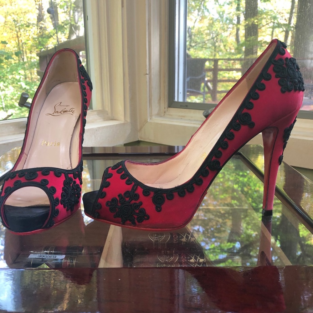 Christian Louboutin Red & Black Heels Sz 38.5 / 8